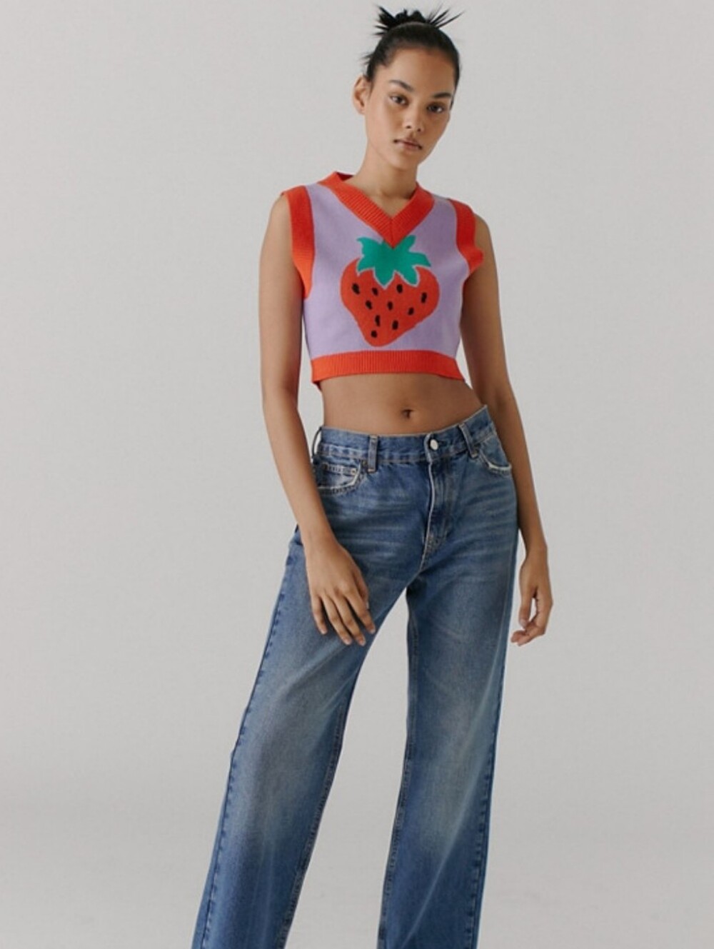 Urban Outfitters Randi Cropped Strawberry Sweater Vest Purple & Red  Clowncore S - Picture 2 of 8